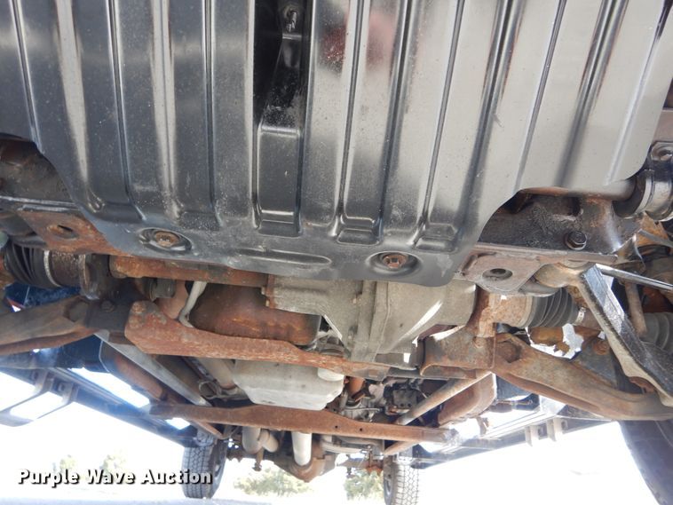 image for item IY9531 2005 Chevrolet 2500HD  Crew Cab pickup truck