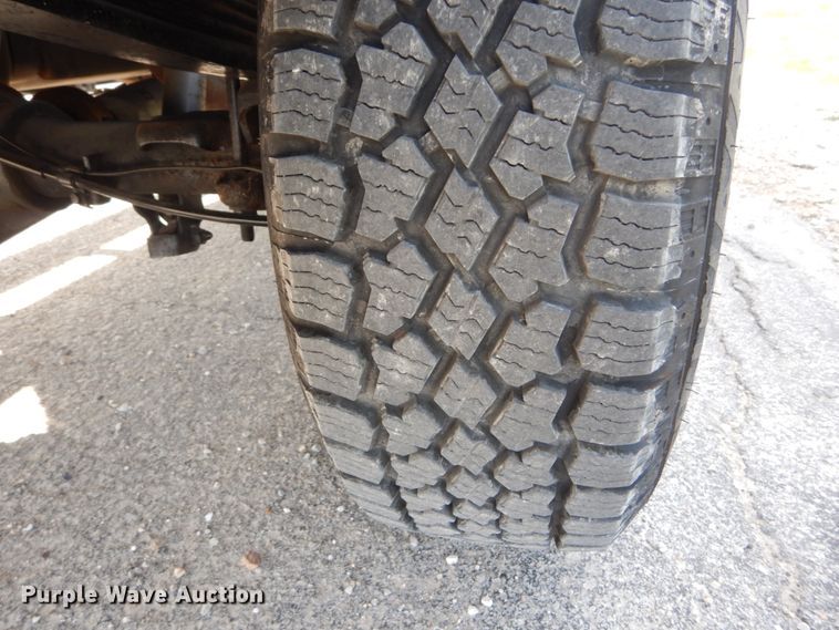 image for item IY9531 2005 Chevrolet 2500HD  Crew Cab pickup truck