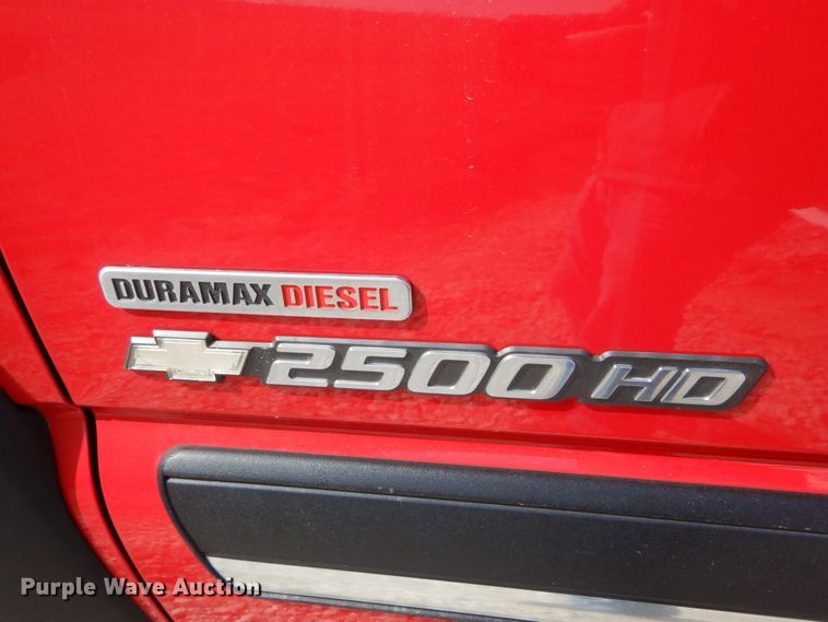 image for item IY9531 2005 Chevrolet 2500HD  Crew Cab pickup truck