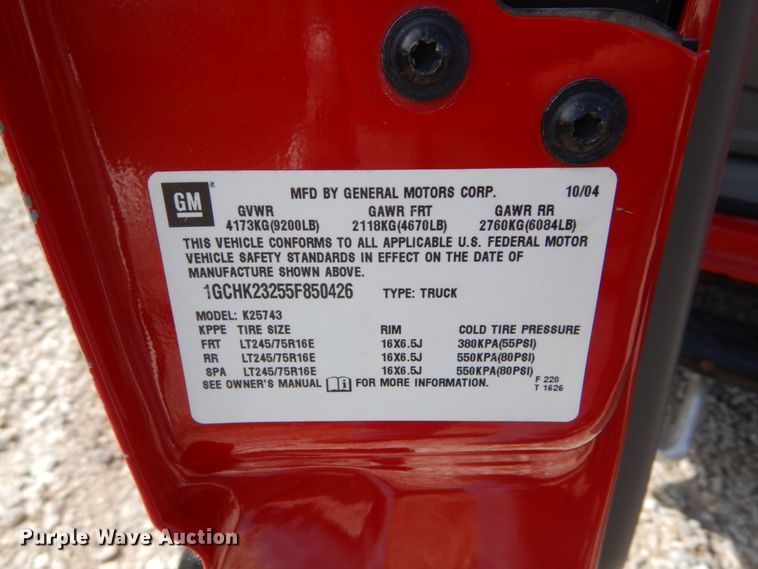 image for item IY9531 2005 Chevrolet 2500HD  Crew Cab pickup truck