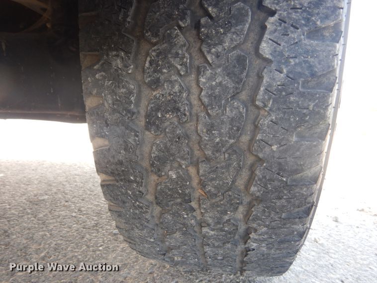 image for item IY9532 2005 Ford F350 Super Duty XL  Crew Cab pickup truck