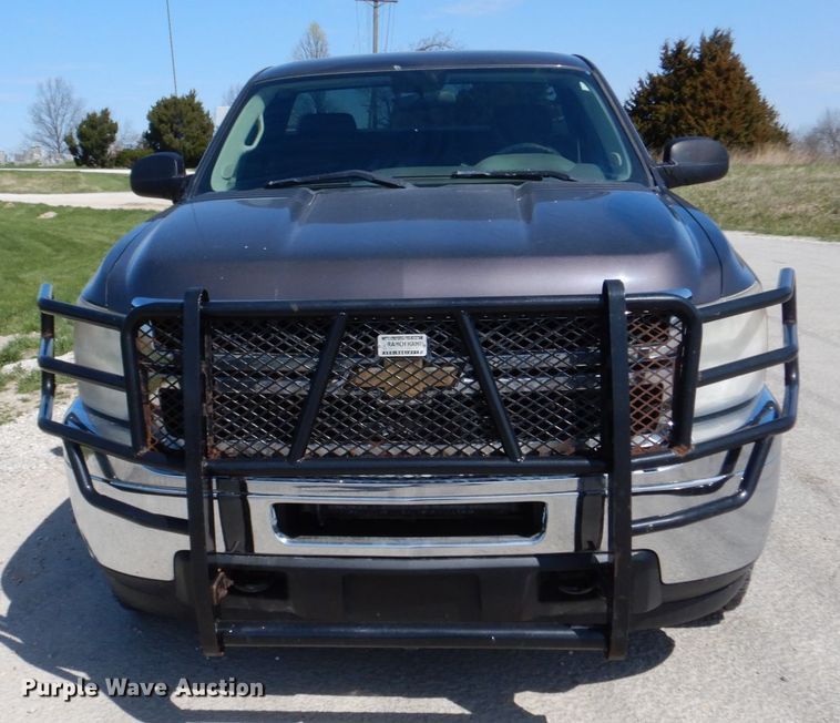 image for item IY9535 2011 Chevrolet 2500HD  pickup truck