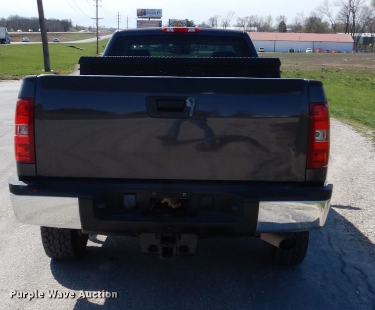 image for item IY9535 2011 Chevrolet 2500HD  pickup truck