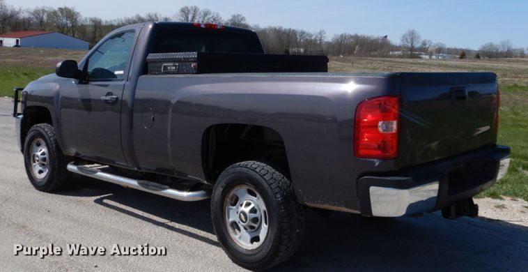 image for item IY9535 2011 Chevrolet 2500HD  pickup truck