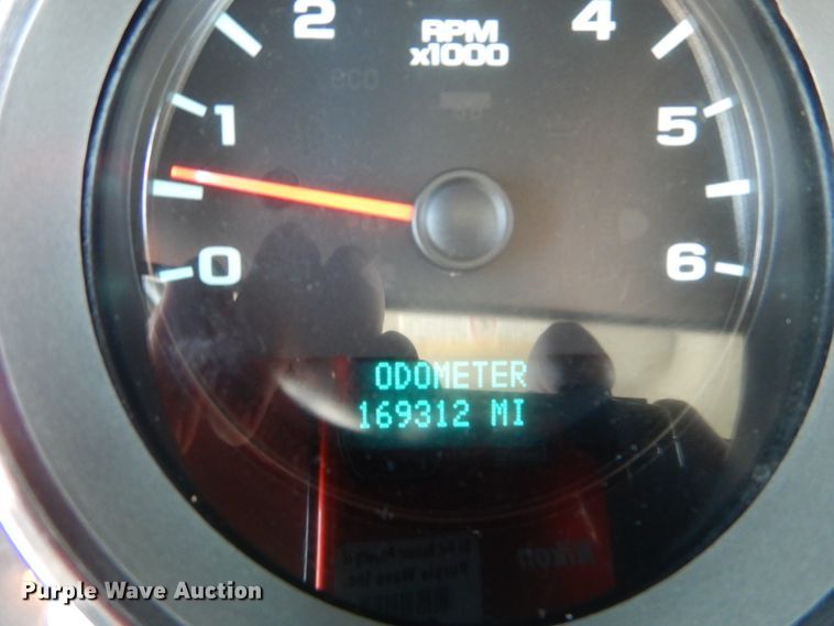 image for item IY9535 2011 Chevrolet 2500HD  pickup truck