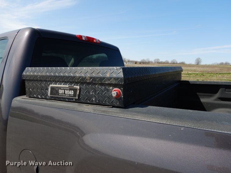 image for item IY9535 2011 Chevrolet 2500HD  pickup truck