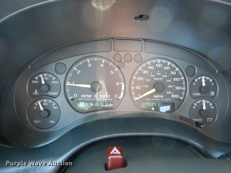 image for item IY9541 2000 GMC Sonoma SLS  Ext. Cab pickup truck