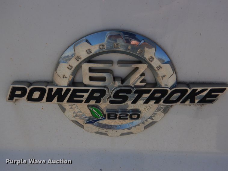 image for item IY9543 2011 Ford F350 Super Duty  flatbed pickup truck