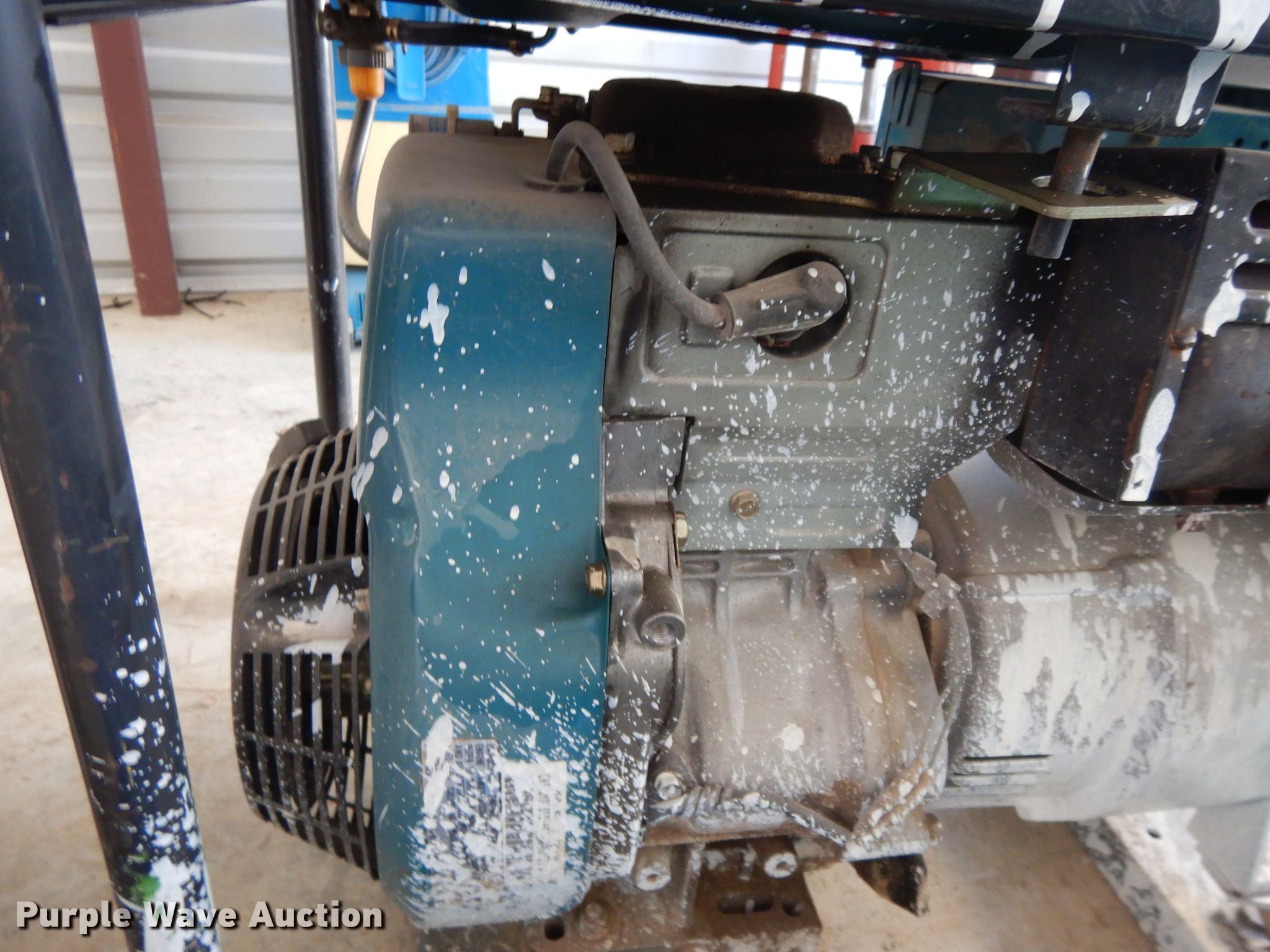 Makita G6100R generator in Paola, KS Item DL2046 sold Purple Wave