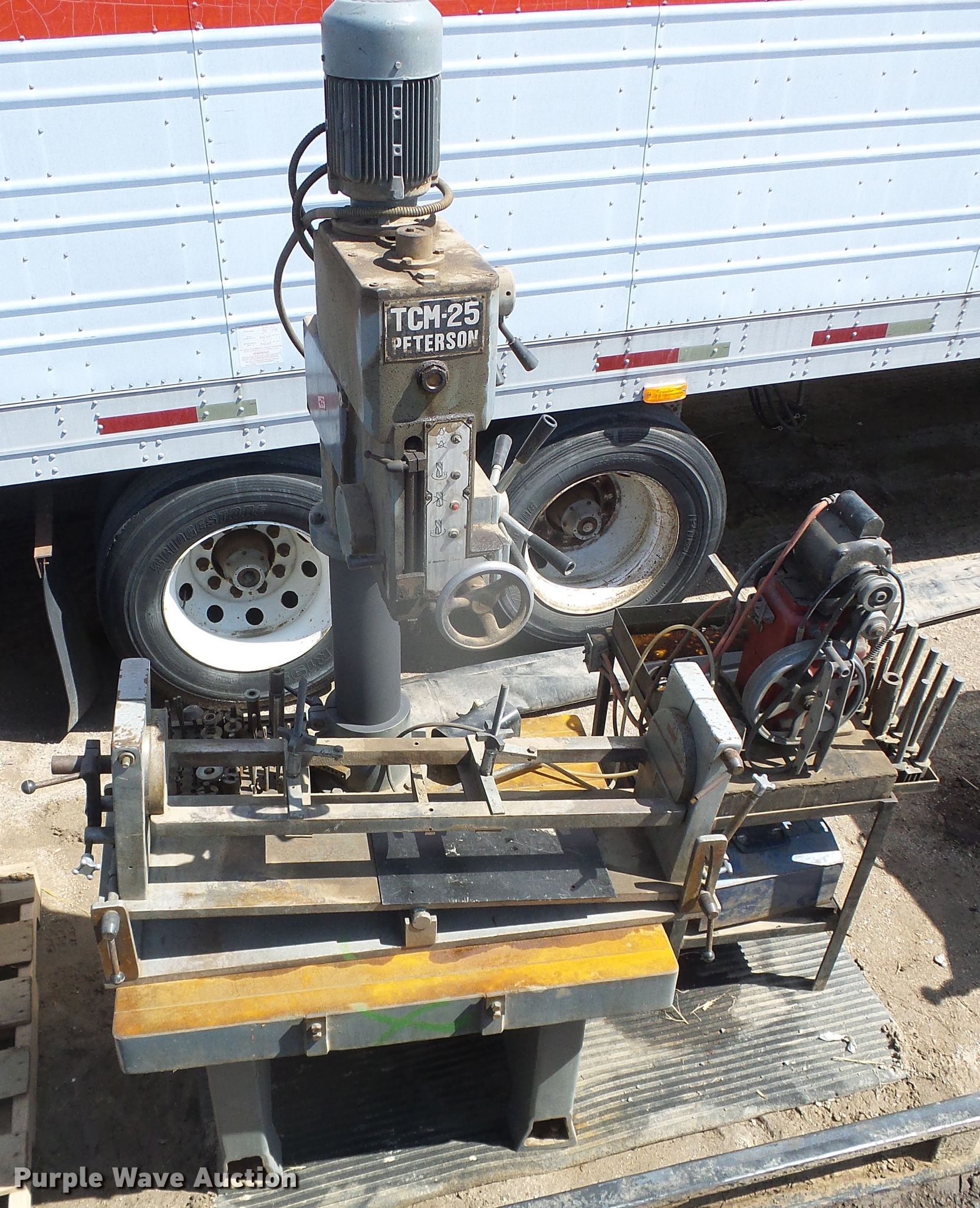 Peterson TCM25 valve seat and guide machine in Leoti, KS Item GR9421