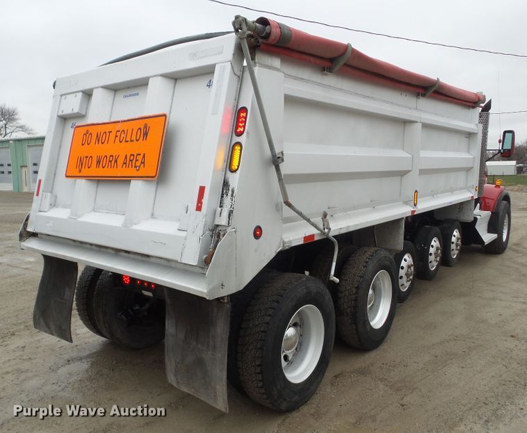 image for item DA7084 2014 Kenworth T800  dump truck