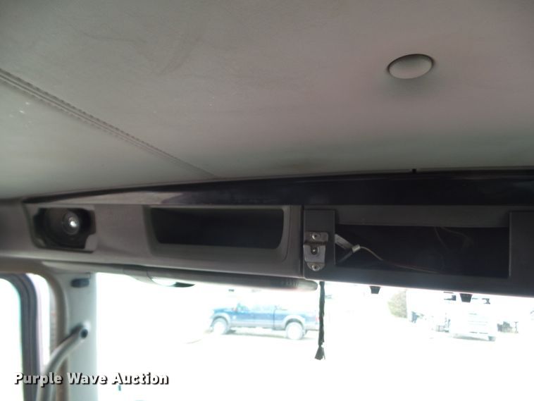 image for item DA7084 2014 Kenworth T800  dump truck