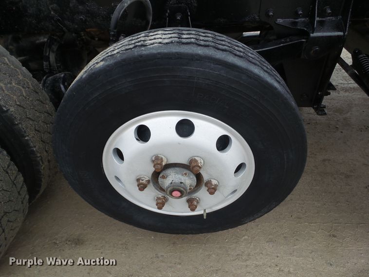 image for item DA7084 2014 Kenworth T800  dump truck