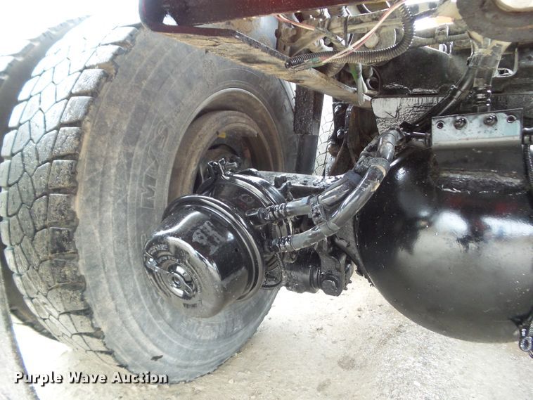 image for item DA7084 2014 Kenworth T800  dump truck