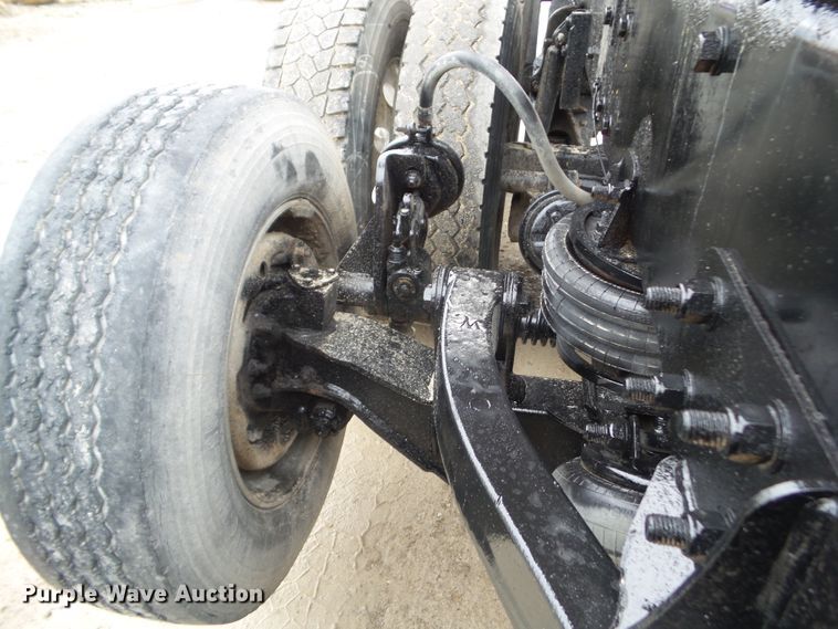 image for item DA7084 2014 Kenworth T800  dump truck