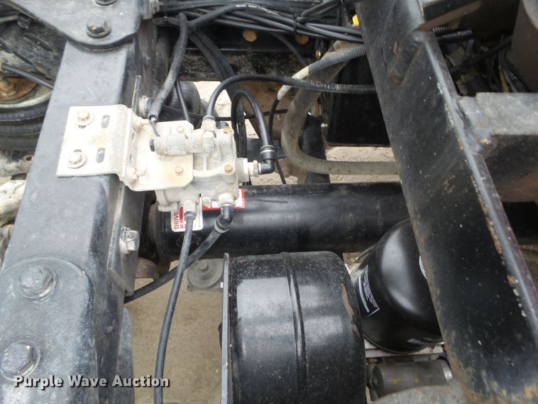 image for item DA7084 2014 Kenworth T800  dump truck