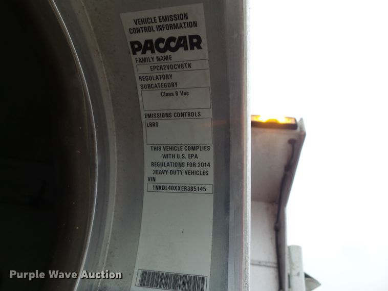 image for item DA7084 2014 Kenworth T800  dump truck