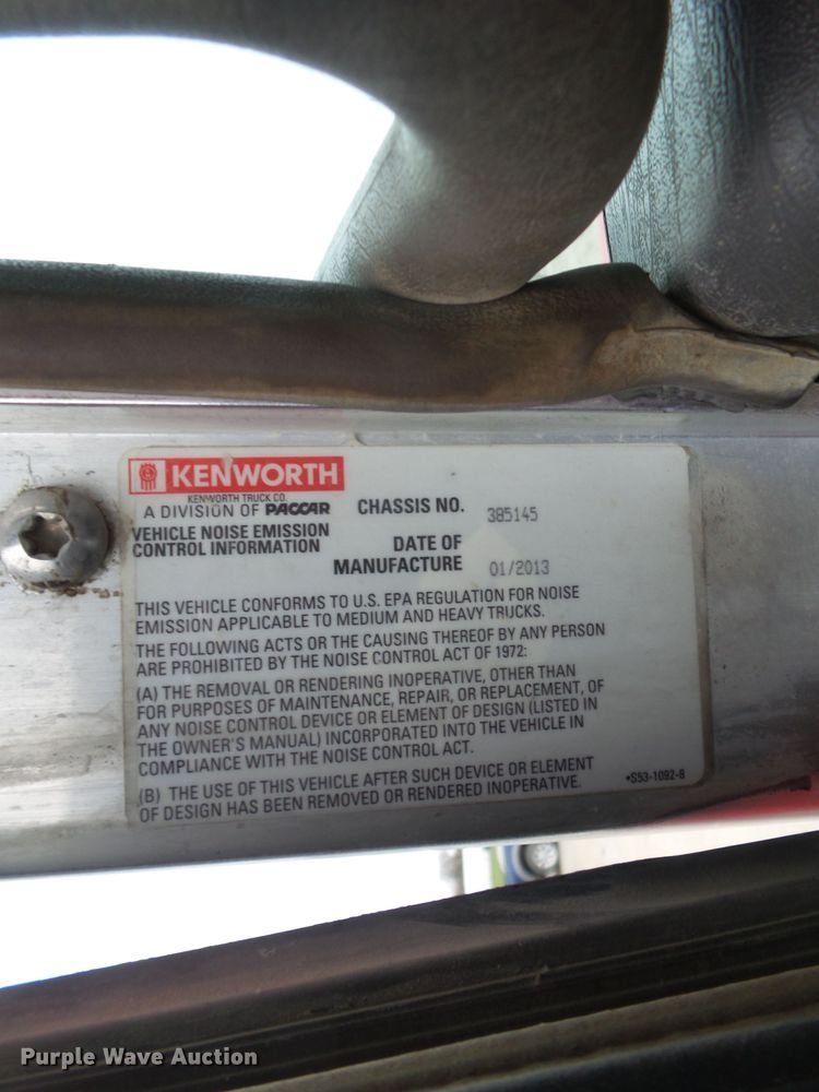 image for item DA7084 2014 Kenworth T800  dump truck