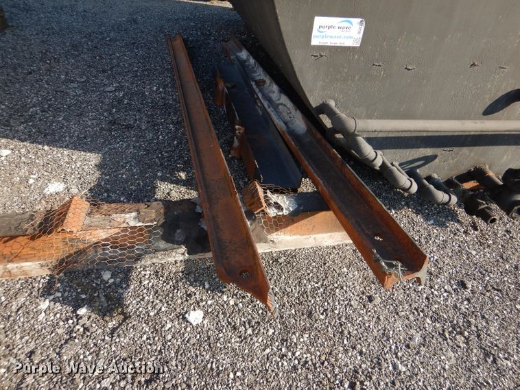 image for item DG6379 Asphalt oil tank