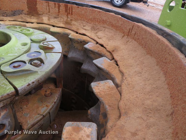 image for item DH0735 Cemco 54HD  impact crusher