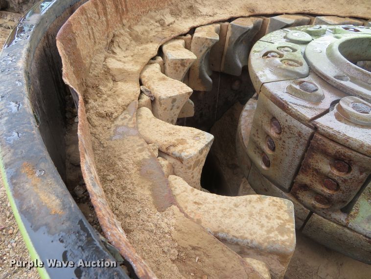 image for item DH0735 Cemco 54HD  impact crusher