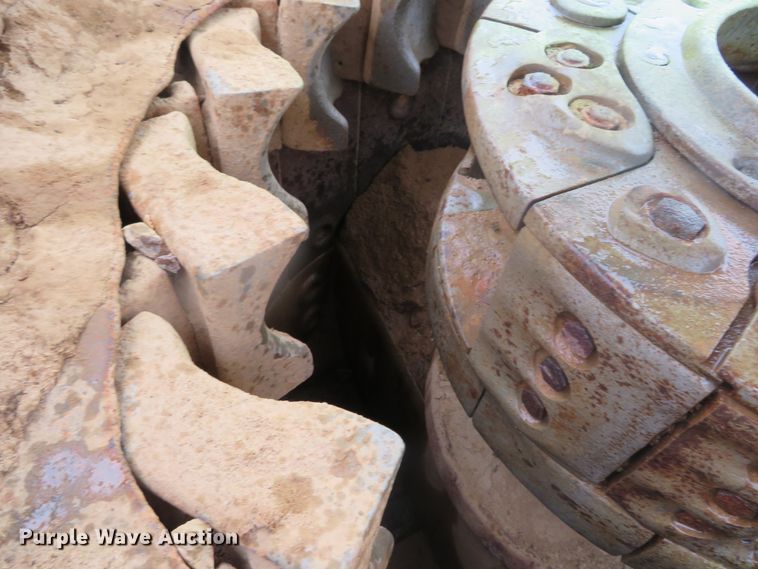 image for item DH0735 Cemco 54HD  impact crusher