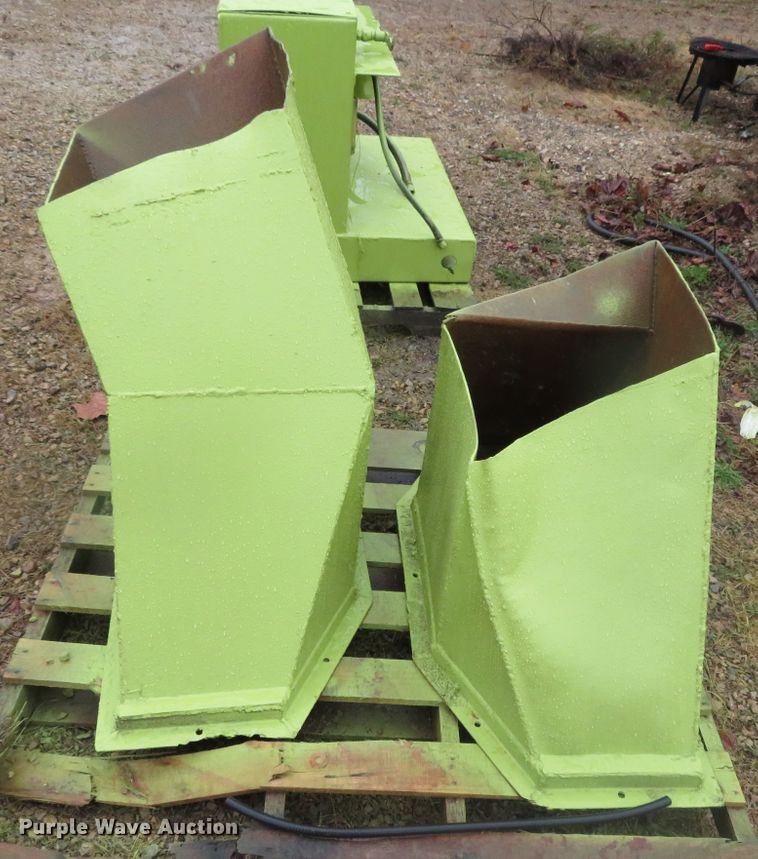 image for item DH0735 Cemco 54HD  impact crusher