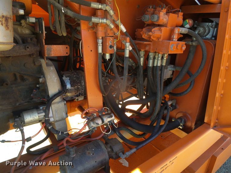 image for item DI5525 1998 Snorkel TB-A42RFO  boom lift