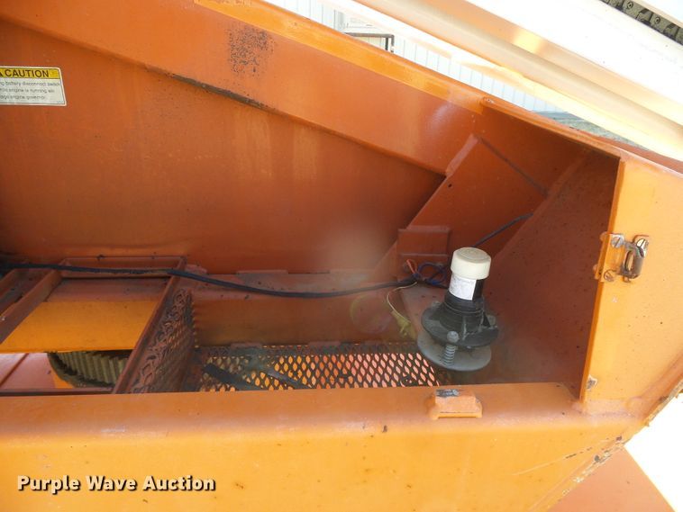 image for item DI5525 1998 Snorkel TB-A42RFO  boom lift