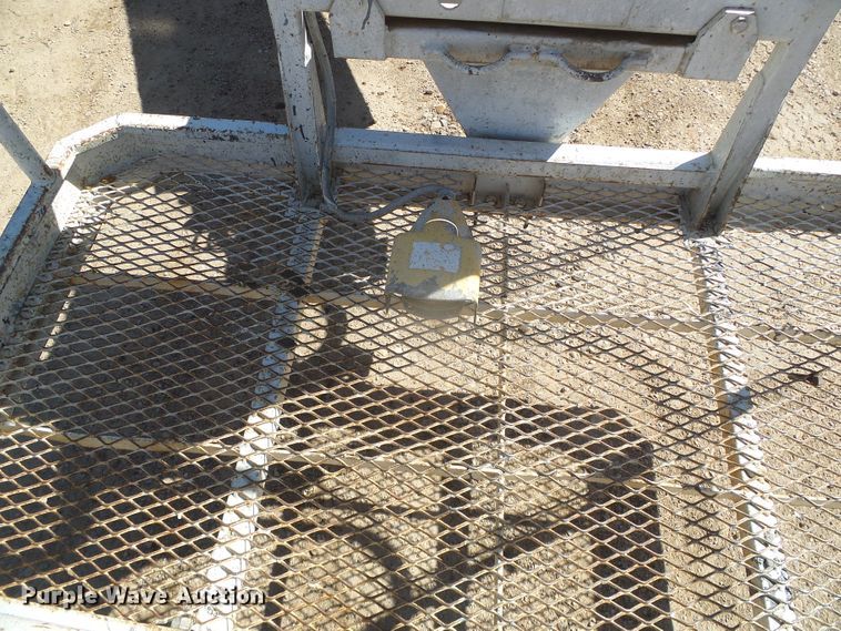 image for item DI5525 1998 Snorkel TB-A42RFO  boom lift