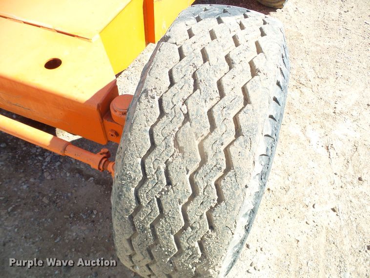 image for item DI5525 1998 Snorkel TB-A42RFO  boom lift