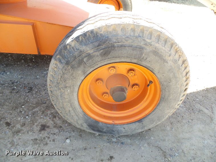 image for item DI5525 1998 Snorkel TB-A42RFO  boom lift