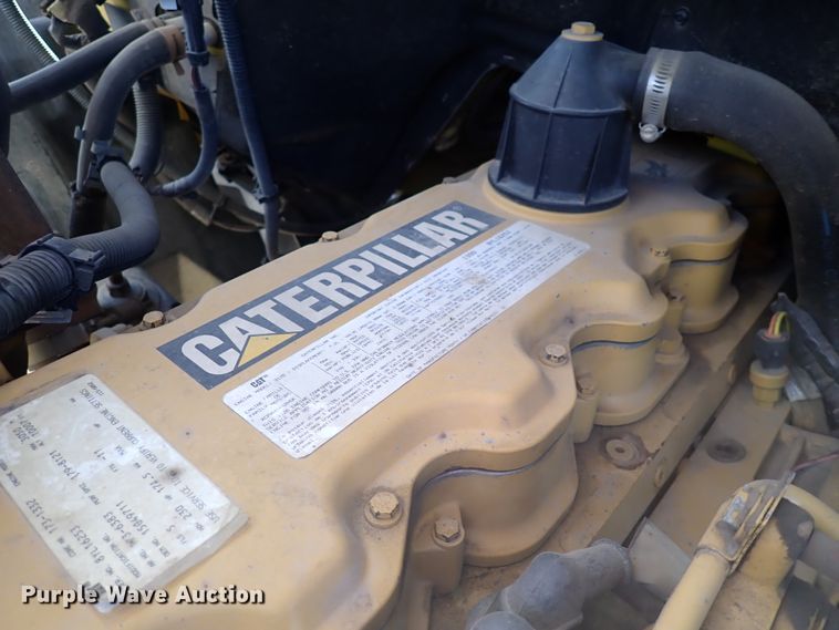 image for item DJ0210 2000 GMC C7500  bucket truck