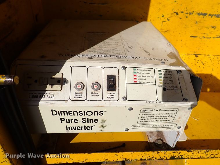 image for item DJ0210 2000 GMC C7500  bucket truck