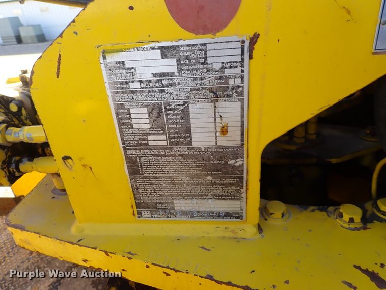 image for item DJ0210 2000 GMC C7500  bucket truck