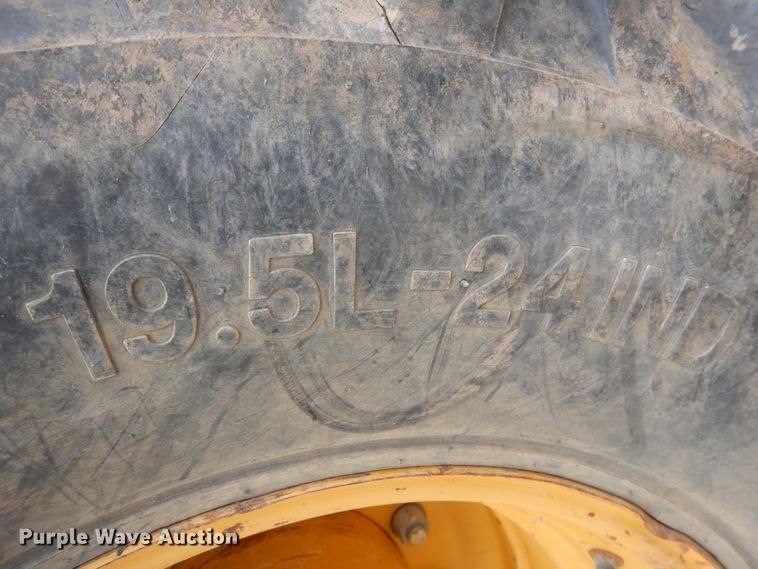 image for item DJ0396 2012 John Deere 310J  backhoe