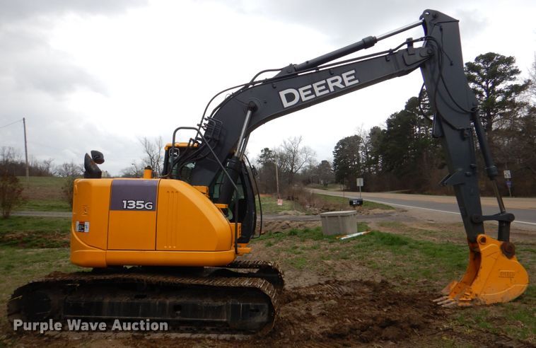 image for item DJ0400 2014 John Deere 135G  excavator