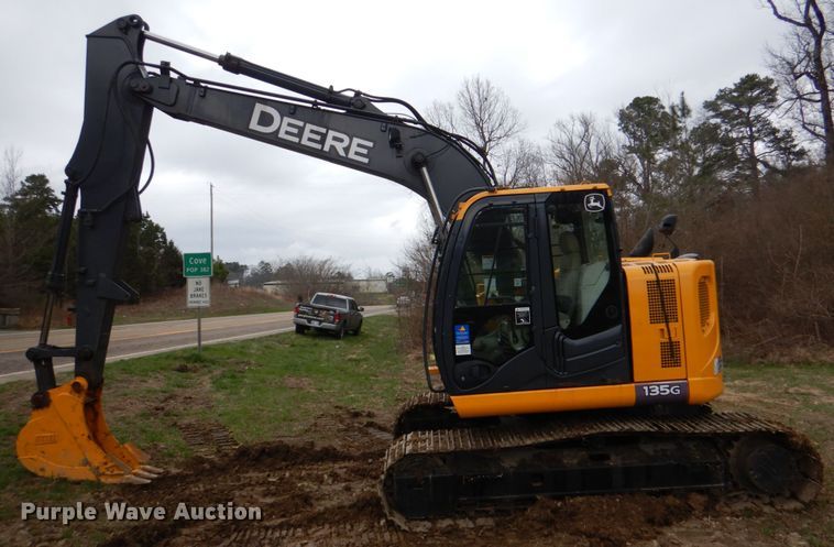 image for item DJ0400 2014 John Deere 135G  excavator