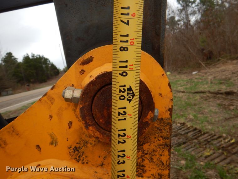 image for item DJ0400 2014 John Deere 135G  excavator