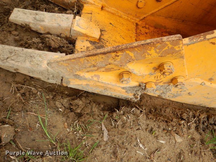 image for item DJ0400 2014 John Deere 135G  excavator