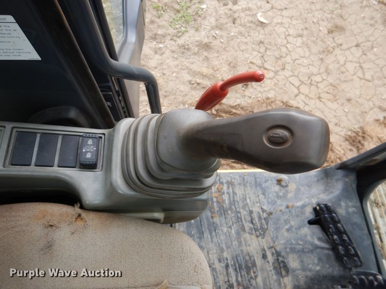 image for item DJ0400 2014 John Deere 135G  excavator