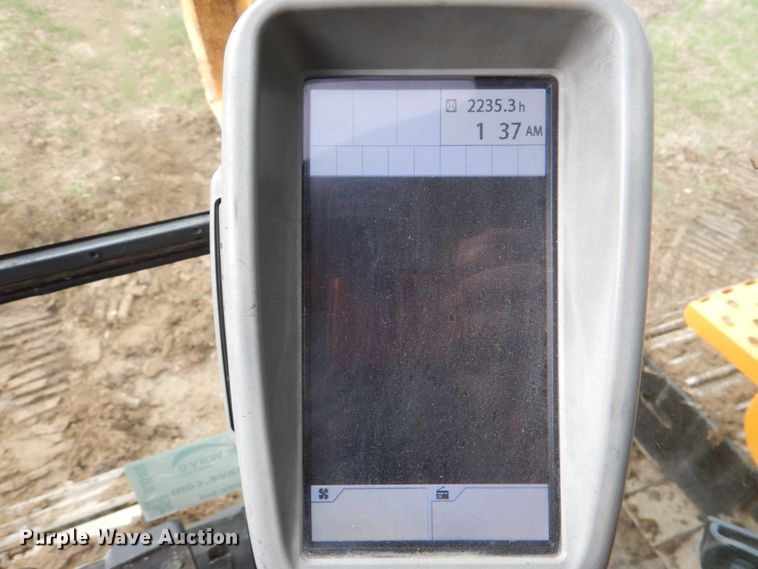 image for item DJ0400 2014 John Deere 135G  excavator