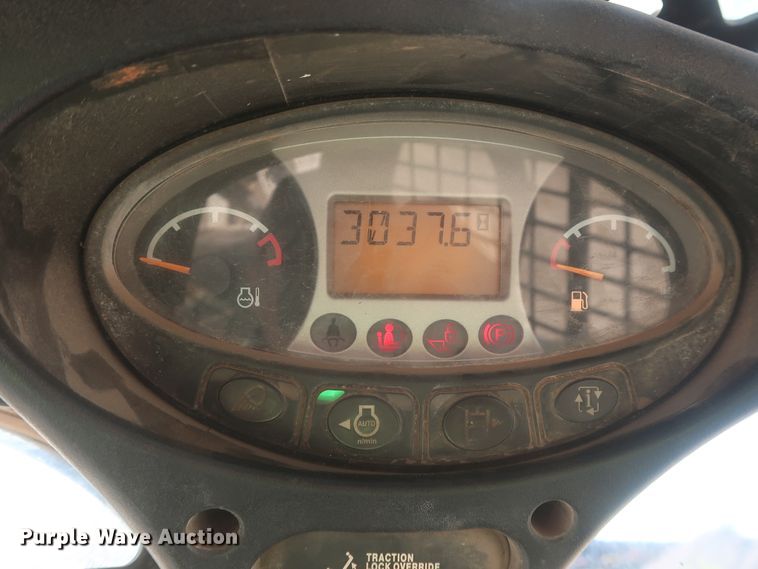 image for item DJ1875 2016 Bobcat T650  tracked skid steer loader