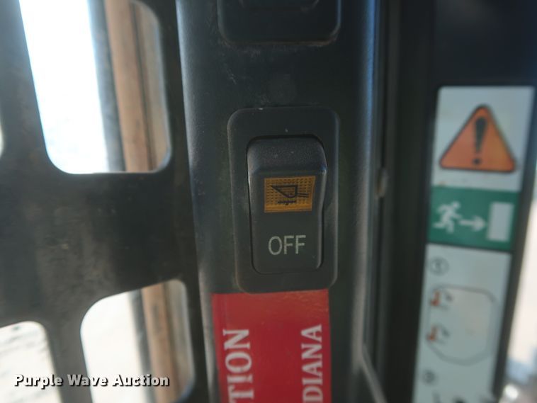 image for item DJ1875 2016 Bobcat T650  tracked skid steer loader