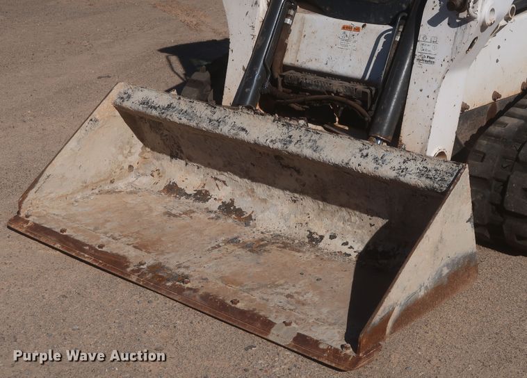 image for item DJ1875 2016 Bobcat T650  tracked skid steer loader