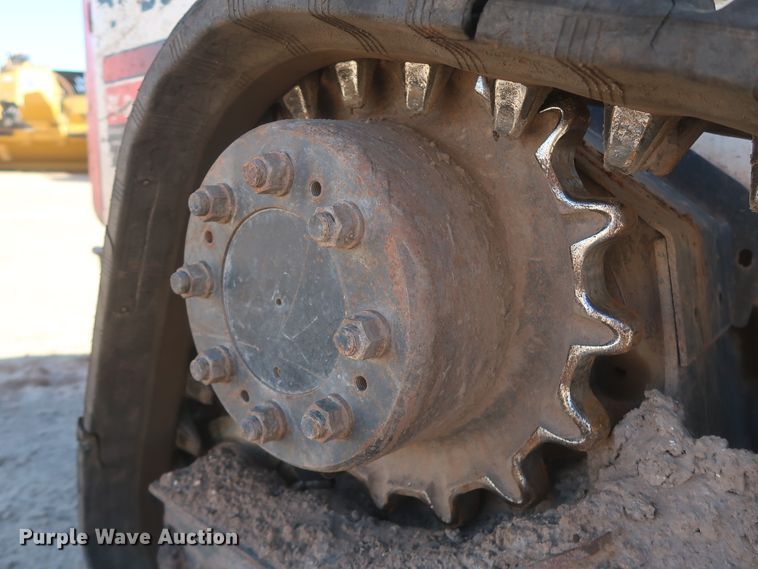 image for item DJ1875 2016 Bobcat T650  tracked skid steer loader