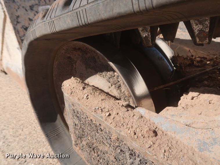 image for item DJ1875 2016 Bobcat T650  tracked skid steer loader