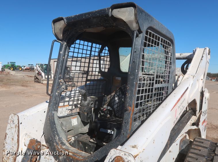 image for item DJ1876 2015 Bobcat T870  tracked skid steer loader