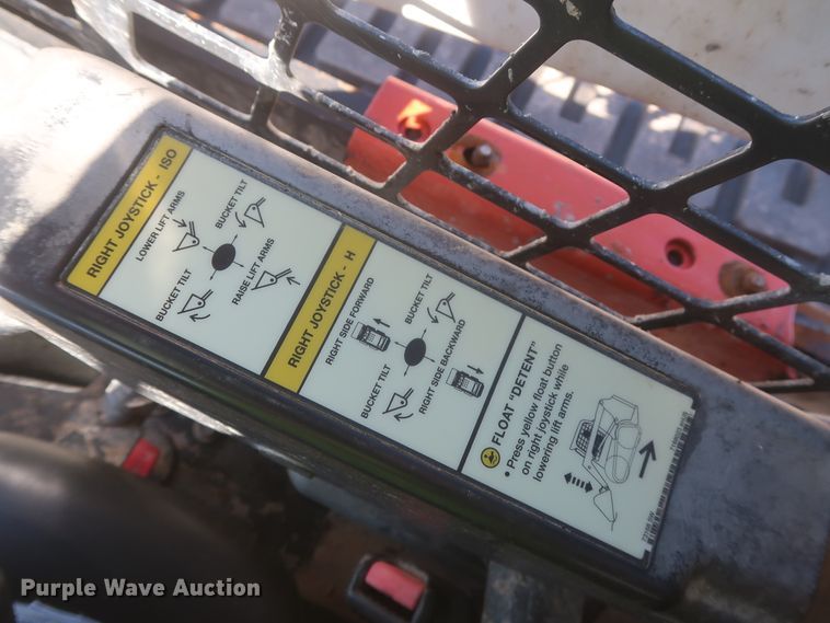 image for item DJ1876 2015 Bobcat T870  tracked skid steer loader