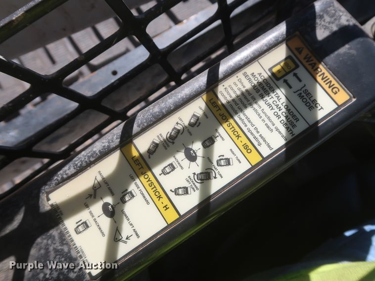 image for item DJ1876 2015 Bobcat T870  tracked skid steer loader